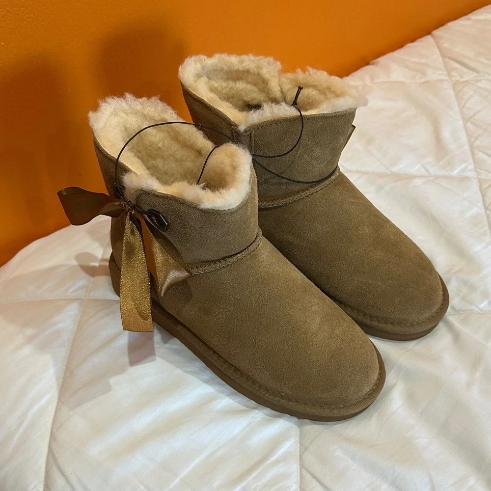 NEW PAWZ Brown Suede Boots with Ribbon size 7